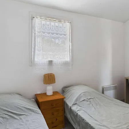 Maison A 230m De La Avec Terrasse Et Parking Prive - Fr-1-326-869 Apartment