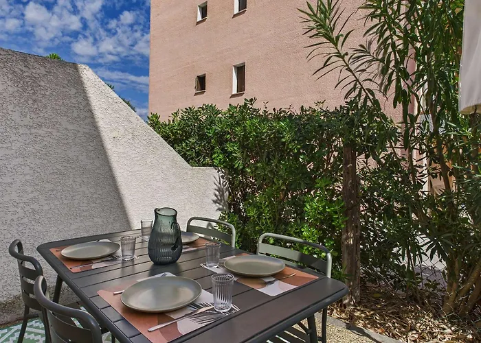 Maison A 230m De La Avec Terrasse Et Parking Prive - Fr-1-326-869 * Marseillan (Herault)