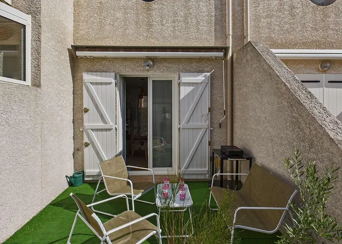 Maison à 230m De La Avec Terrasse Et Parking Privé - Fr-1-326-869 * Marseillan (Herault)